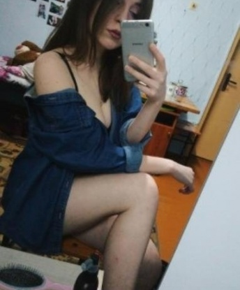 Со мной ты познаешь настоящее блаженство 💋 Я опытная и знаю, как доставить наслаждение и расслабление. У меня есть все необходимое для незабываемого вечера: страсть, ласка и сексуальная фантазия. Фото в профиле - 100% мои. Возможны индивидуальные программы, такие как экспресс массаж, стриптиз, эротический массаж. Получи океан удовольствия от встречи со мной. Все встречи проходят в атмосфере полной конфиденциальности и безопасности. Отзывы о моей работе говорят сами за себя. Живу в Москве, где буду рада встретить тебя и подарить незабываемые эмоции. Обещаю, ты точно не пожалеешь о встрече со мной! 💫💫💫 Екатерина